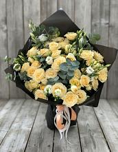 Букет цветов из:  Розы и Лизиантусы #REPLACE_PRED# Химках