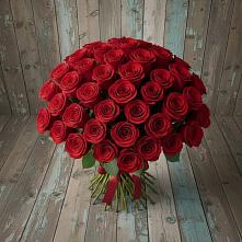 Букет 55 Красных роз Фридом #REPLACE_PRED# Химках