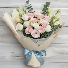 Букет цветов из:  Лизиантусы в Химках
