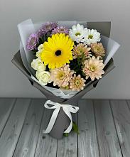 Букет цветов из:  Розы, Герберы и Хризантемы в Химках
