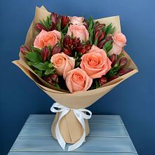 Букет цветов из:  Розы и Альстромерии в Химках