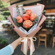 Букет цветов из:  Розы в Химках