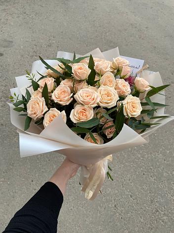 Букет Кремовые розы Латте в Химках