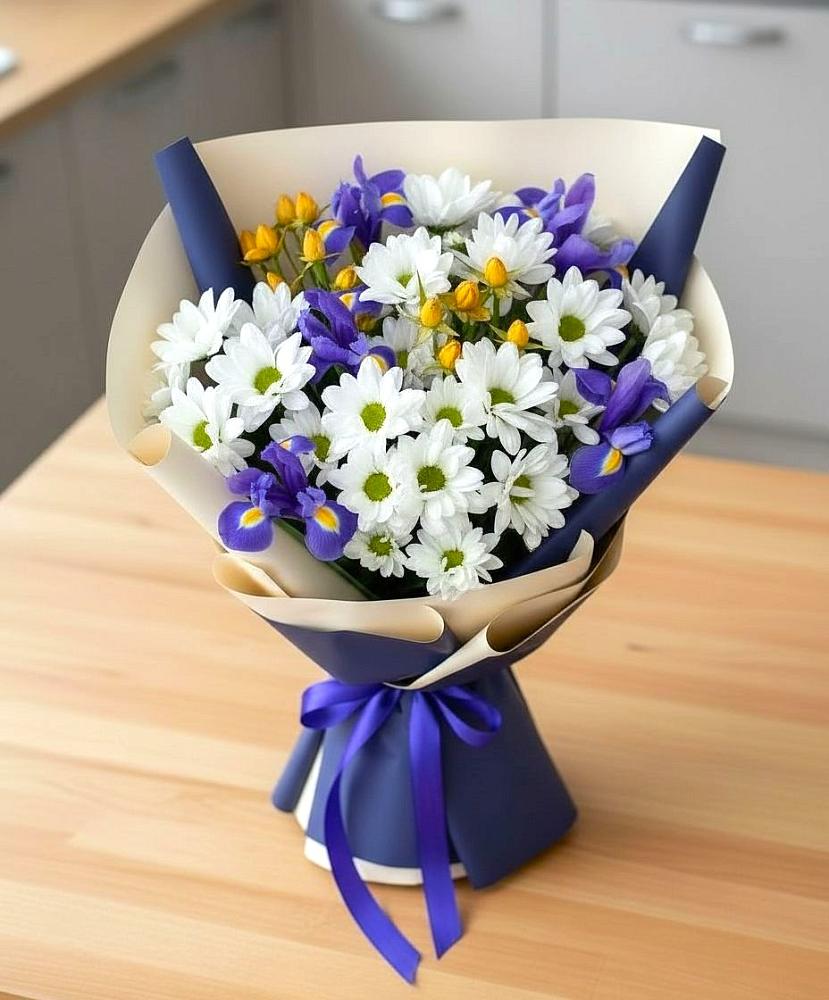 Букет цветов из: Розы, Ирисы и Хризантемы в Химках