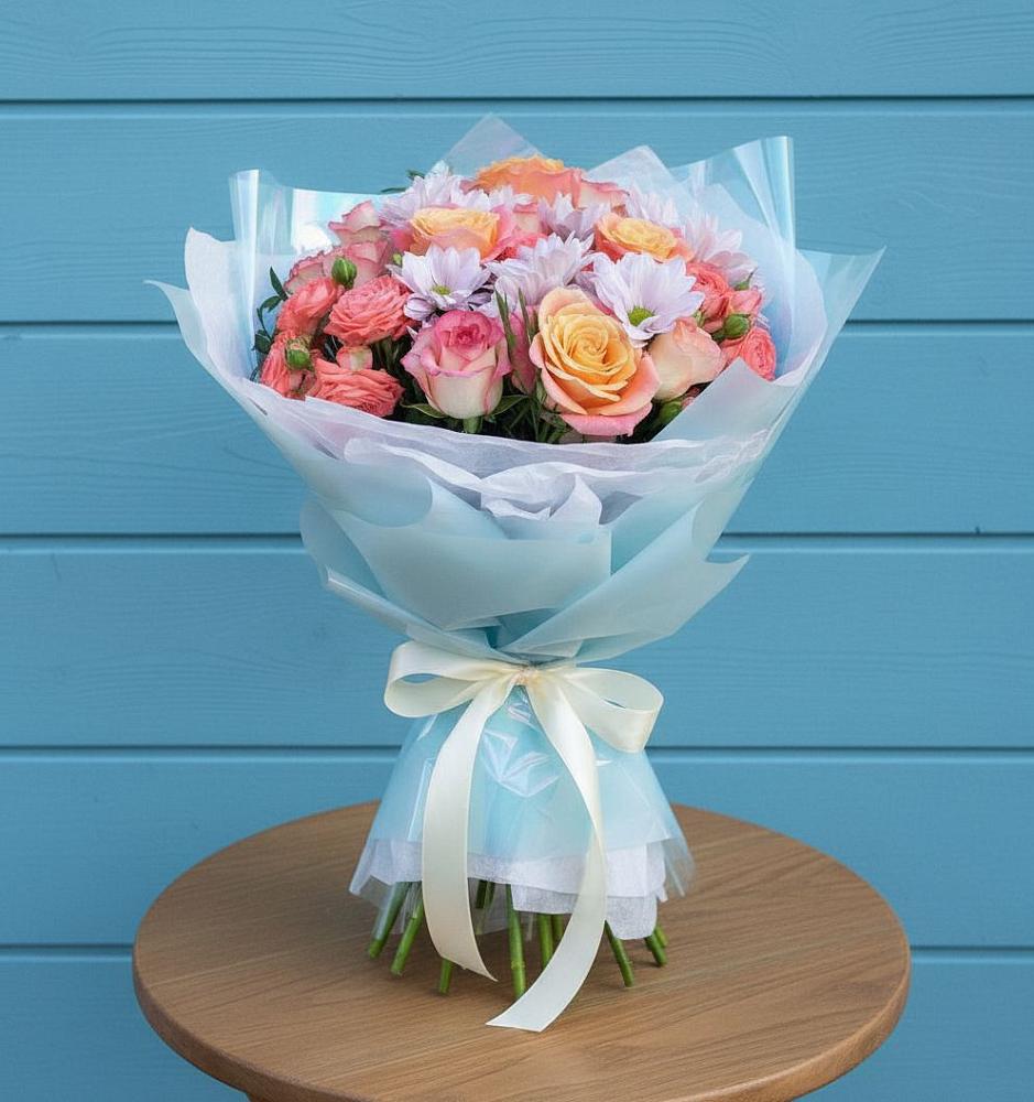 Букет цветов из: Хризантемы и Розы в Химках