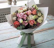 Букет цветов из:  Розы, Лизиантусы и Гвоздики #REPLACE_PRED# Химках